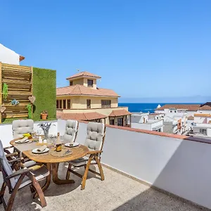  Apartment Penthouse, Close To The Natural Pools With Big Terrace, Ocean & View